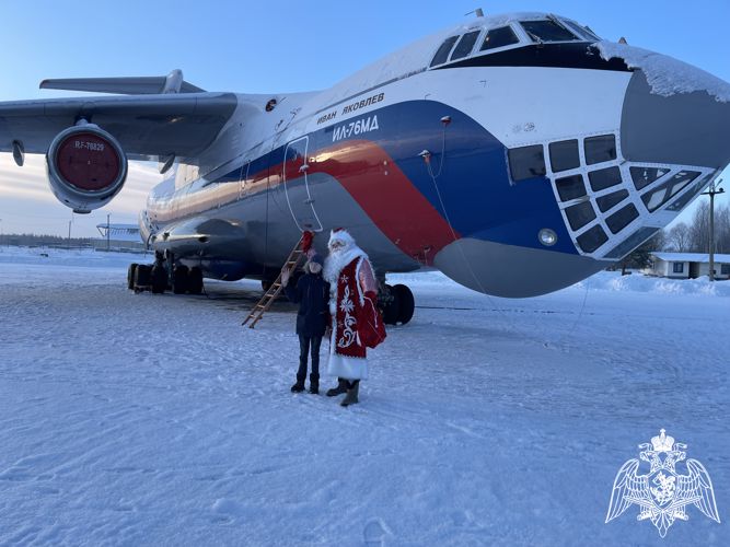 Лётчики Росгвардии исполнили новогоднее желание особенного ребёнка