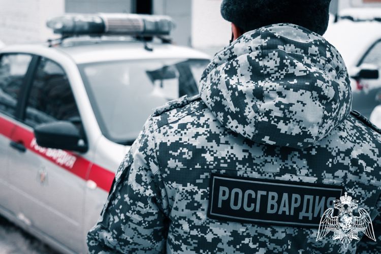 В Калужской области росгвардейцы обеспечили общественный порядок во время проведения общественных мероприятий 
