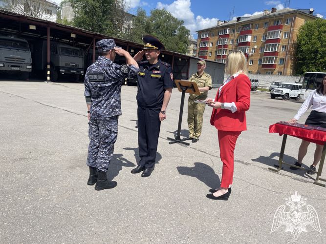 Росгвардейцам вручили государственные награды в Калуге