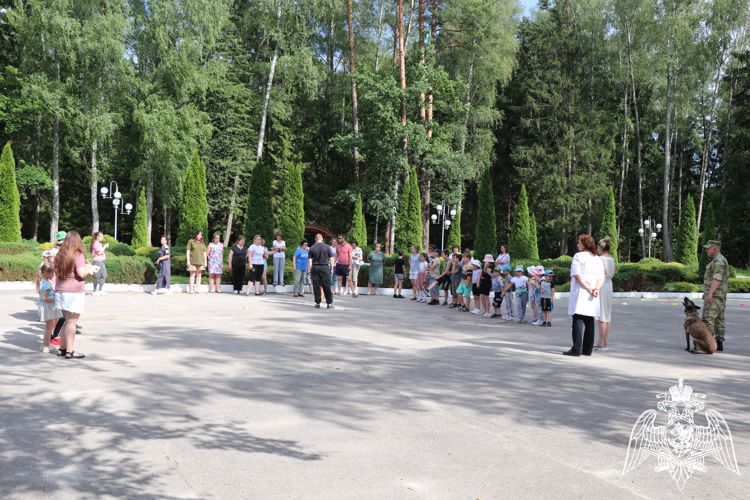 В Калуге прошли мероприятия в рамках всероссийского ведомственного проекта «Каникулы с Росгвардией» 