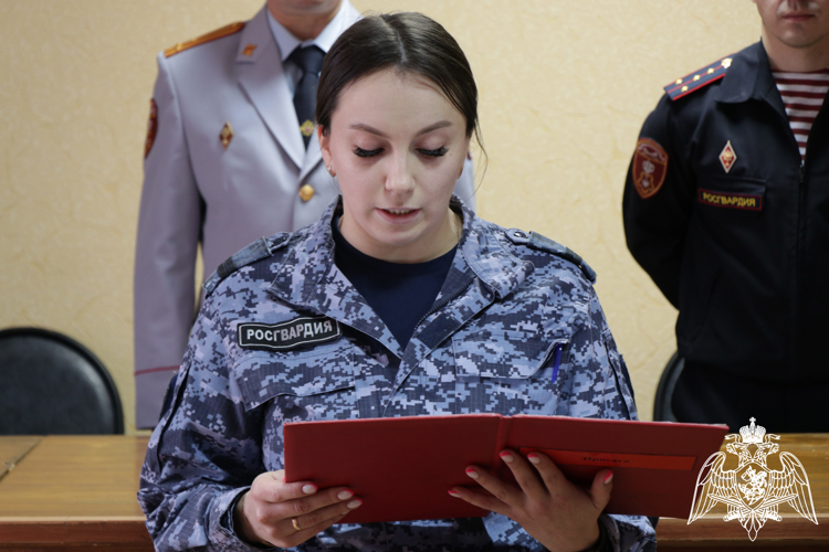 В КАЛУГЕ СОТРУДНИКИ РОСГВАРДИИ ПРОШЛИ ПЕРВОНАЧАЛЬНУЮ ПРОФЕССИОНАЛЬНУЮ ПОДГОТОВКУ