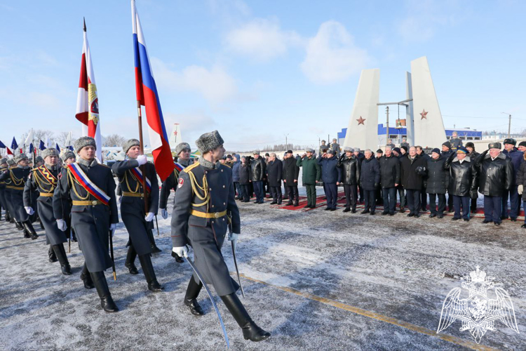 В честь авиаторов Росгвардии открыт монумент «Крылья»