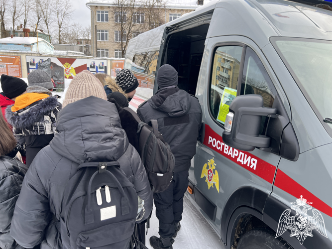 В Калуге росгвардейцы проводят неделю мужества в преддверии 23 февраля