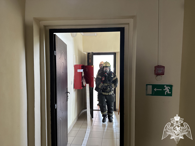 В Управлении Росгвардии по Калужской области прошла практическая тренировка по действиям личного состава в случае возникновения пожара