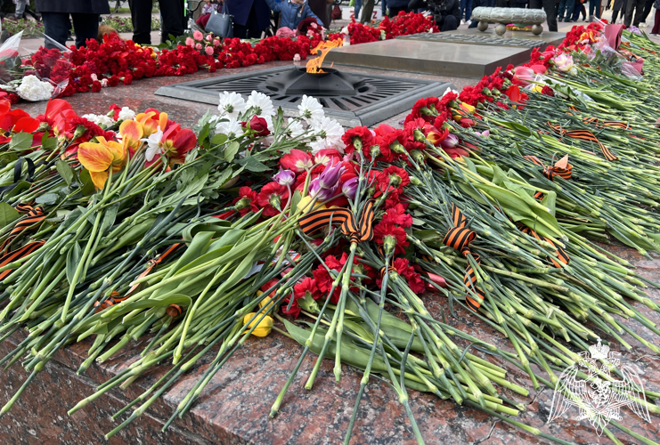 В Калуге начальник регионального управления Росгвардии принял участие в митинге, посвященном Дню Победы