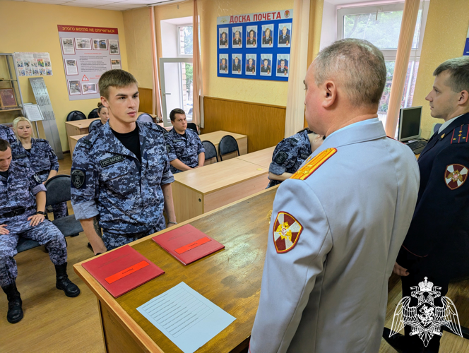Росгвардейцы прошли первоначальную подготовку