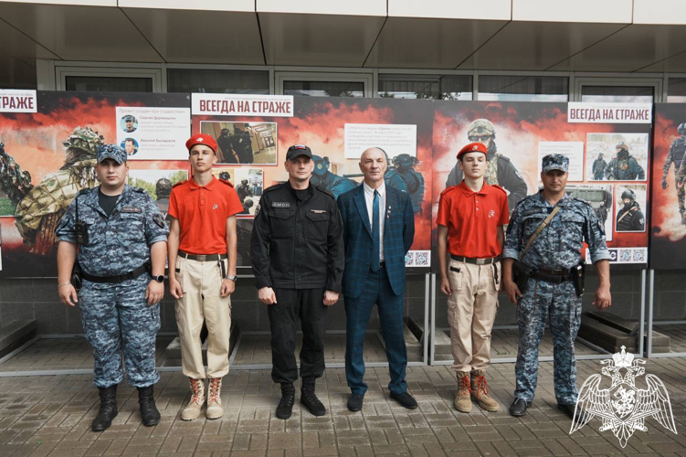 В Козельске открыли фотовыставку, посвященную Росгвардии