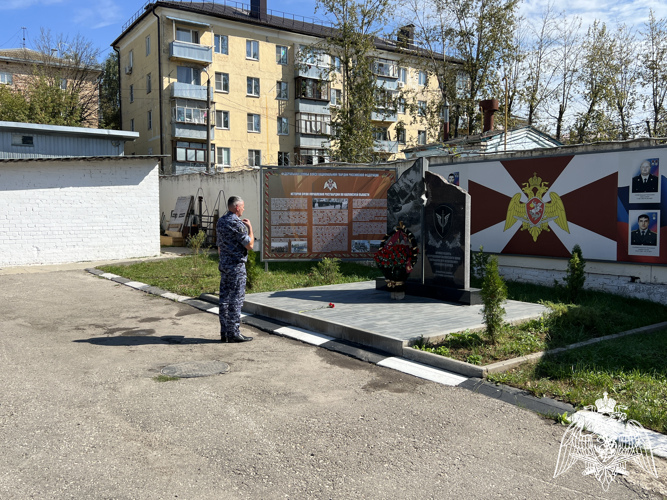 В Калуге росгвардейцы проводят мероприятия, приуроченные ко Дню солидарности в борьбе с терроризмом