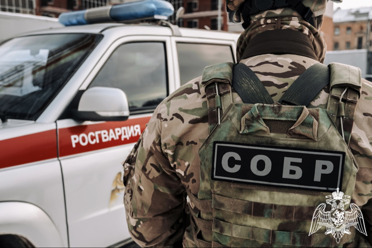 Подозреваемый в стрельбе у сауны в Томске задержан при силовой поддержке спецназа Росгвардии в Калуге 