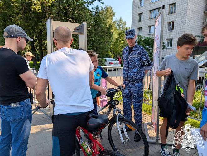 Росгвардейцы задержали похитителя велосипеда на Дне города в Обнинске