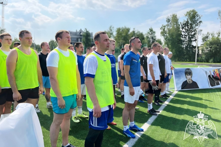 Росгвардейцы приняли участие в футбольном матче памяти Магомеда Нурбагандова