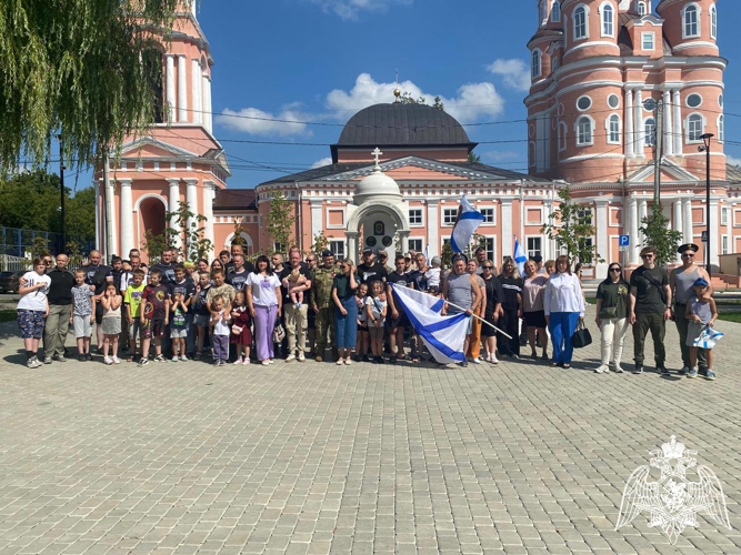 В Калуге росгвардейцы почтили память детей, погибших в Донбассе