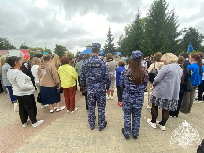 Сотрудники Росгвардии провели урок мужества для школьников, посвященный  Дню  солидарности в борьбе с терроризмом 