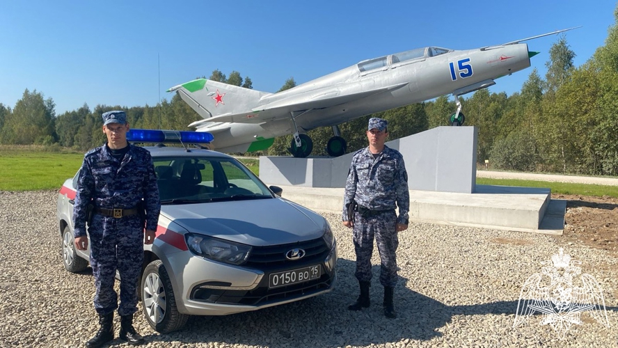 В Калуге росгвардейцы спасли мужчину с бронхиальной астмой, заблудившегося в лесу  (видео)