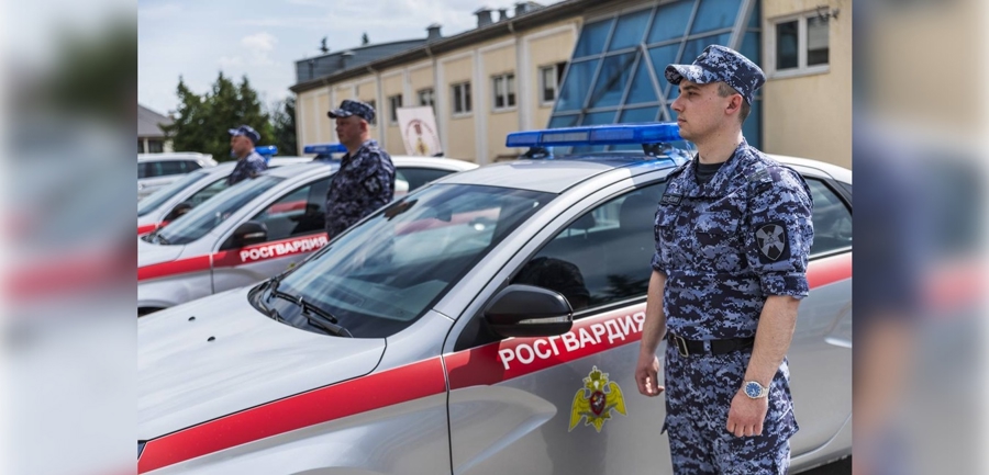Подразделения вневедомственной охраны Росгвардии получили новые служебные автомобили в Калуге