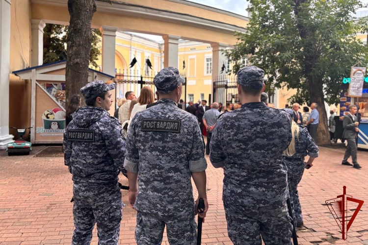 В Калуге безопасность выпускного вечера обеспечена при содействии Росгвардии 