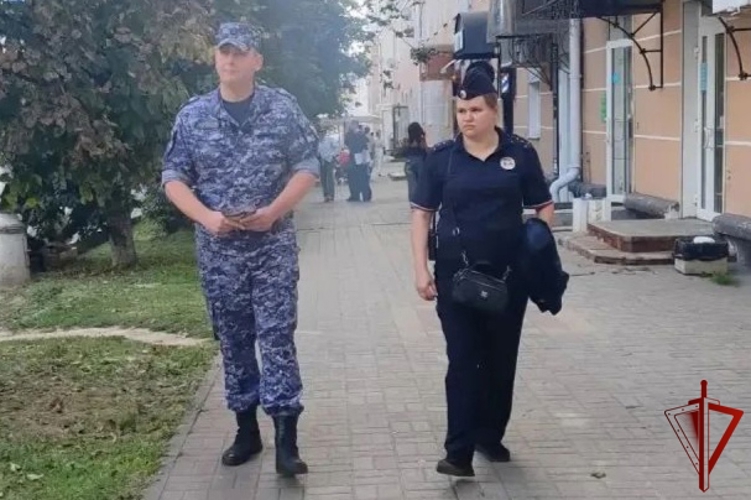  В Калуге росгвардейцы обеспечили охрану общественного порядка во время празднования Дня города