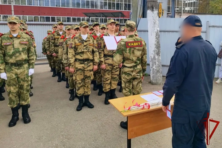 Росгвардейцы  приняли участие в торжественной церемонии принесения присяги кадетами Калужского кадетского многопрофильного техникума